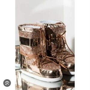 Cape Robbin Glittery Gold Moon Boots